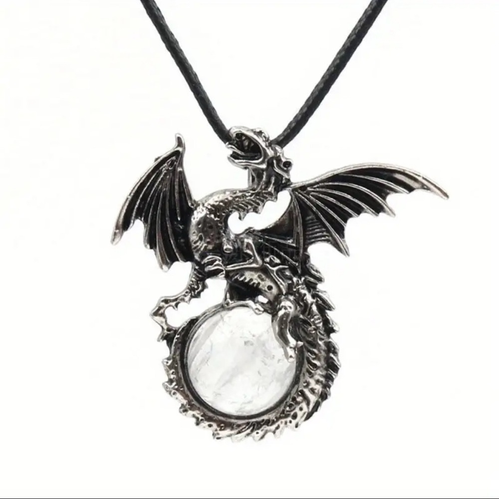 🖤 Dragon White Quartz Gemstone Crystal Stone Pendant Necklace - Picture 1 of 2